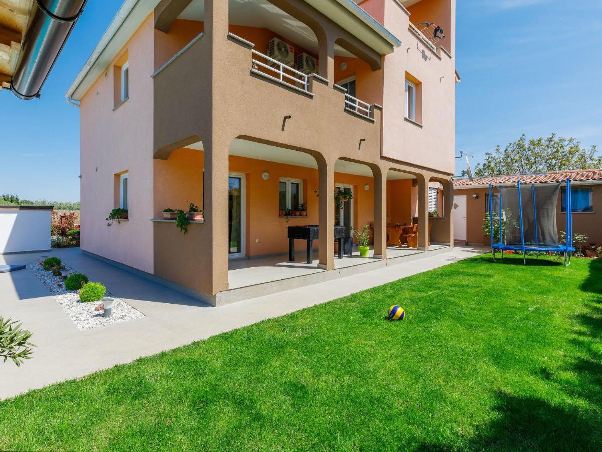 Holiday Home House Eric&Paolo By Interhome Пула Экстерьер фото